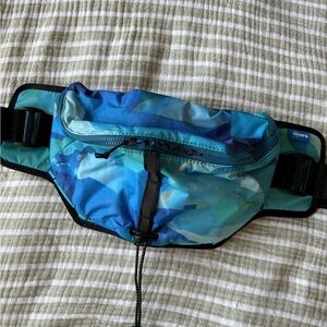 Janji Multipass Sling Bag (2L) - Sea Sky Cloud